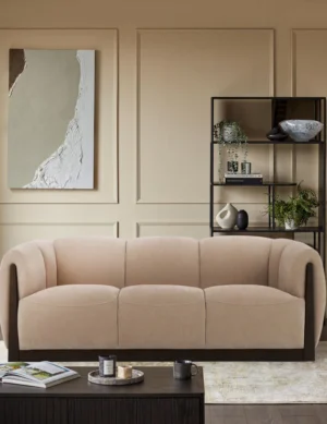 Sofa Teagan 3 chỗ bọc nhung champagne, thiết kế hiện đại sang trọng, đệm ngồi êm ái, phù hợp phòng khách tinh tế.