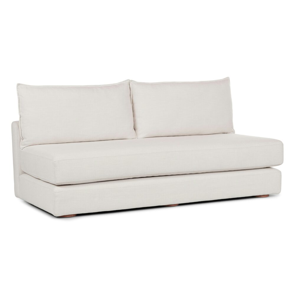Sofa giường phong cách ven biển màu trắng cổ điển, khung gỗ chắc chắn, dễ dàng mở thành giường ngủ.