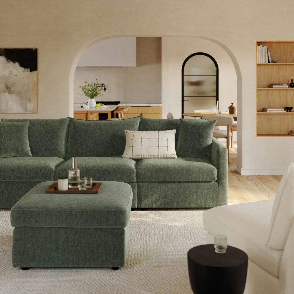 Ghế sofa mô-đun Lenae màu xanh cây thông trong phòng khách hiện đại, phong cách Mid-Century